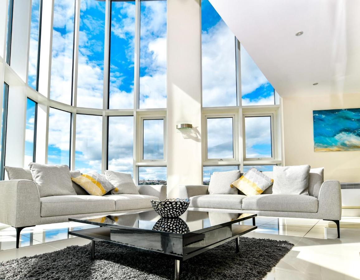 Just Stay Wales - Meridian Quay Penthouses 斯旺西 外观 照片