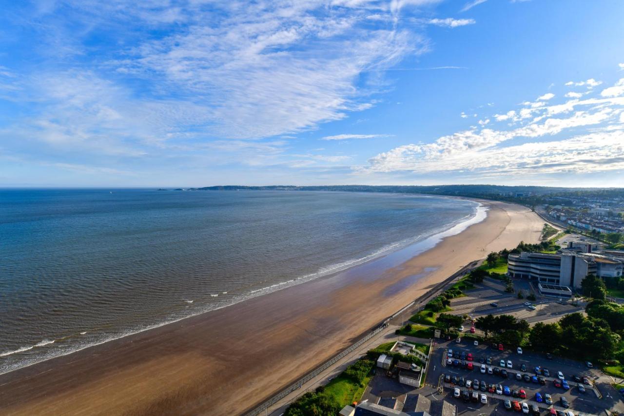 Just Stay Wales - Meridian Quay Penthouses 斯旺西 外观 照片