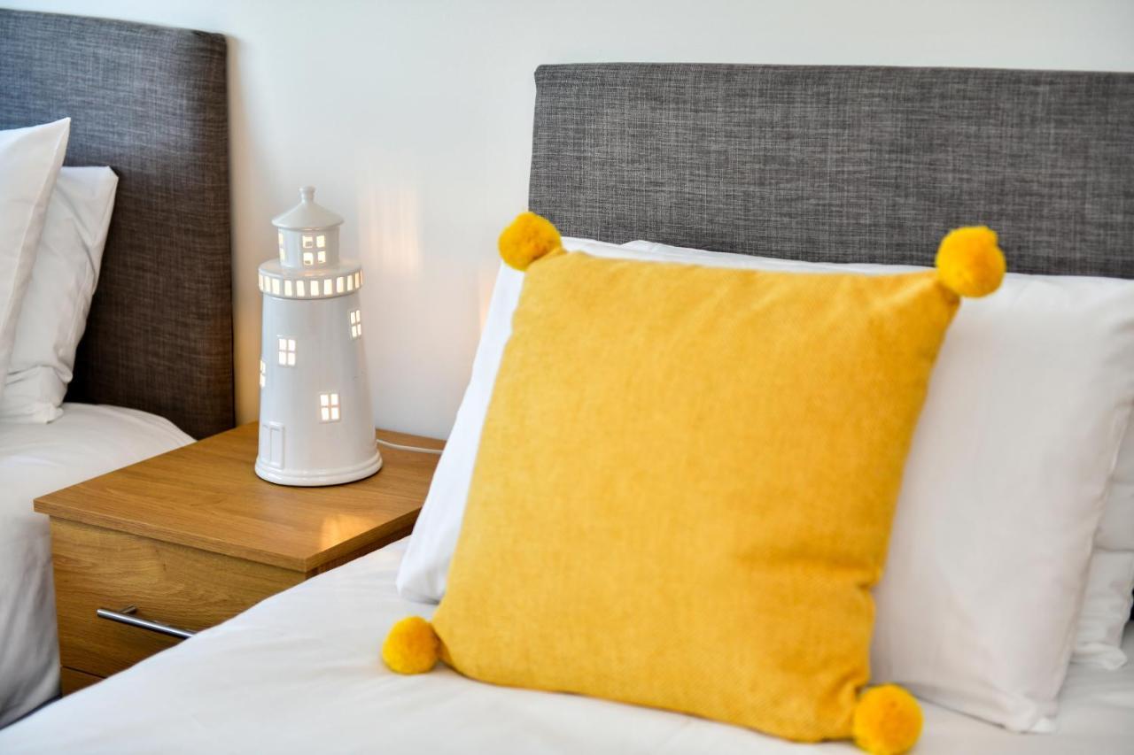 Just Stay Wales - Meridian Quay Penthouses 斯旺西 外观 照片