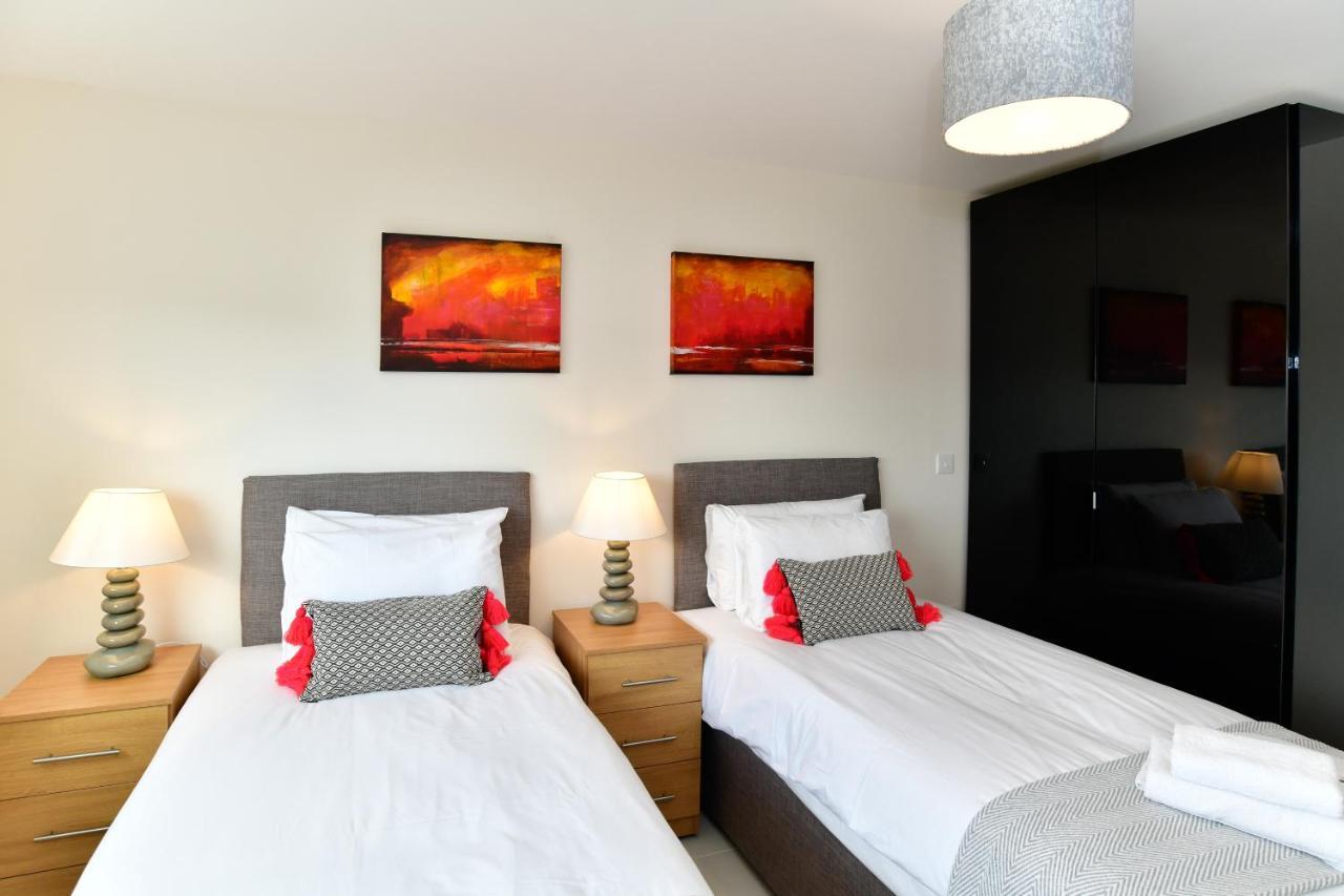 Just Stay Wales - Meridian Quay Penthouses 斯旺西 外观 照片