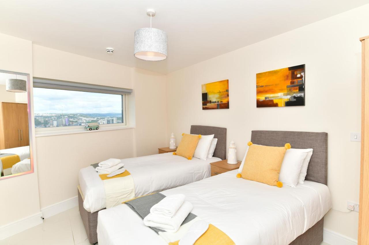 Just Stay Wales - Meridian Quay Penthouses 斯旺西 外观 照片