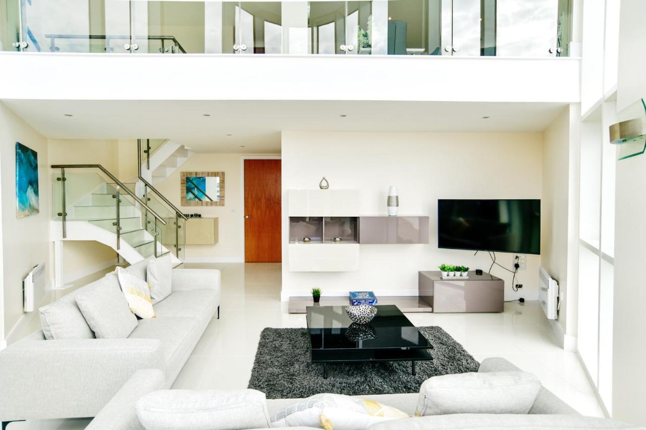 Just Stay Wales - Meridian Quay Penthouses 斯旺西 外观 照片