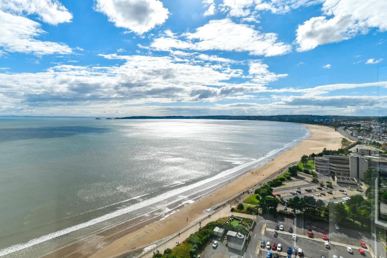 Just Stay Wales - Meridian Quay Penthouses 斯旺西 外观 照片