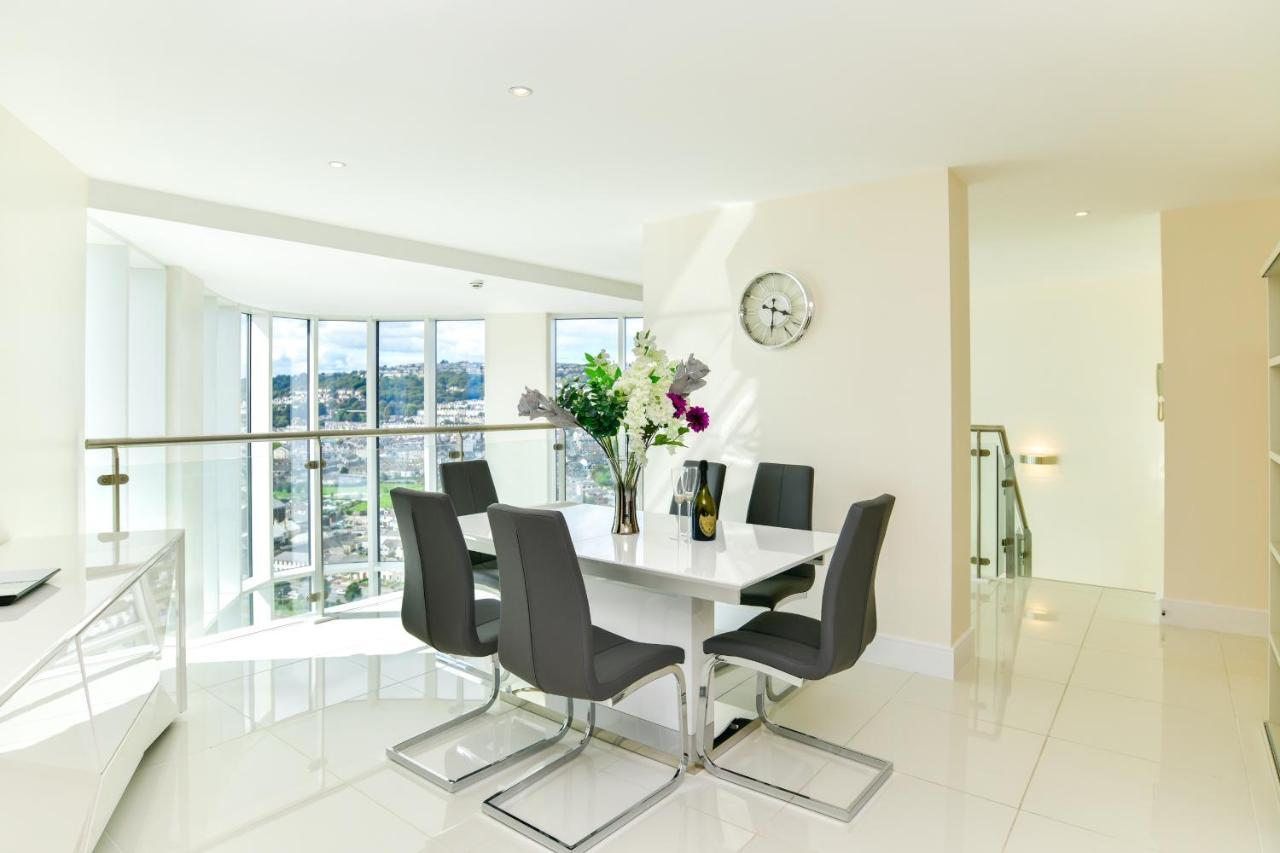 Just Stay Wales - Meridian Quay Penthouses 斯旺西 外观 照片