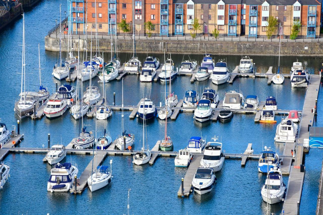 Just Stay Wales - Meridian Quay Penthouses 斯旺西 外观 照片