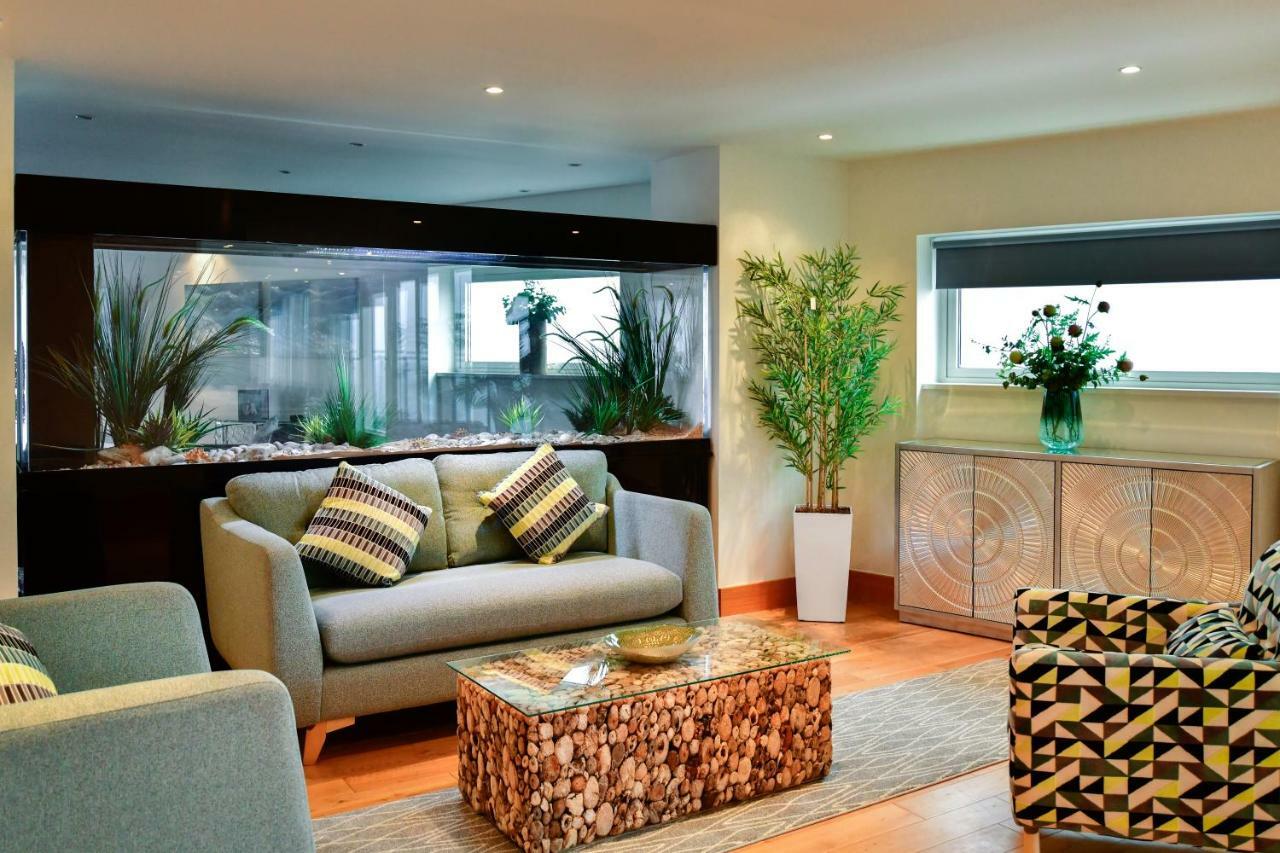 Just Stay Wales - Meridian Quay Penthouses 斯旺西 外观 照片